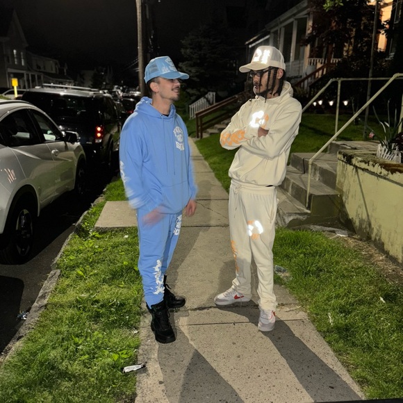 Meet your Posher, J - Picture 3 of 4